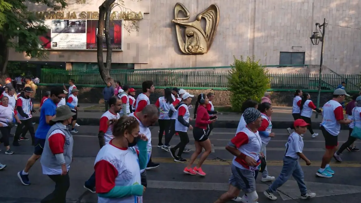 Corredores en la Carrera Atlética del IMSS